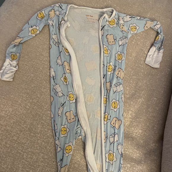 Little Sleepies 12-18m Breakfast Pajamas - Picture 1 of 4